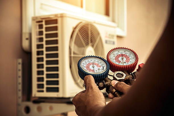 Professional Heat Pump Repair technician working in Garnerville, NY